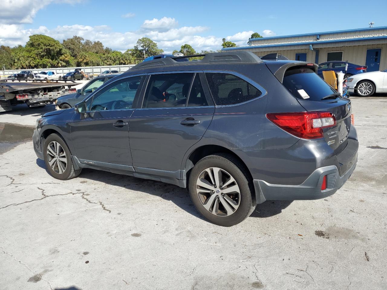 2019 Subaru Outback - Image 2