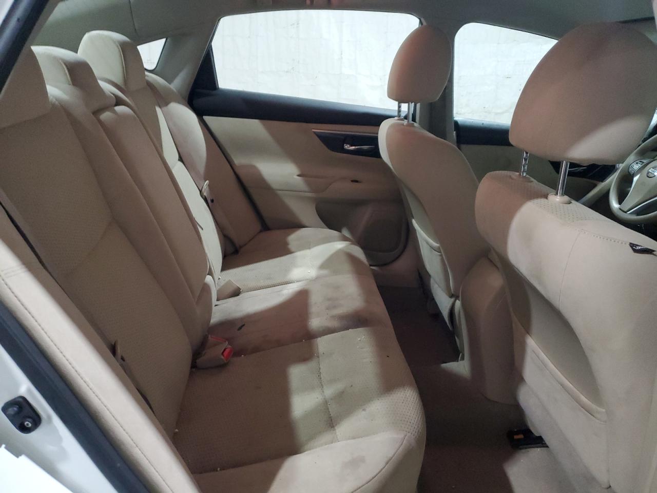 2014 Nissan Altima - Image 10