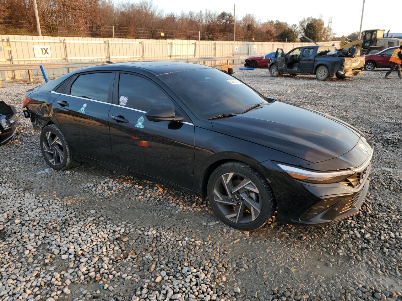 2024 Hyundai Elantra - Image 4