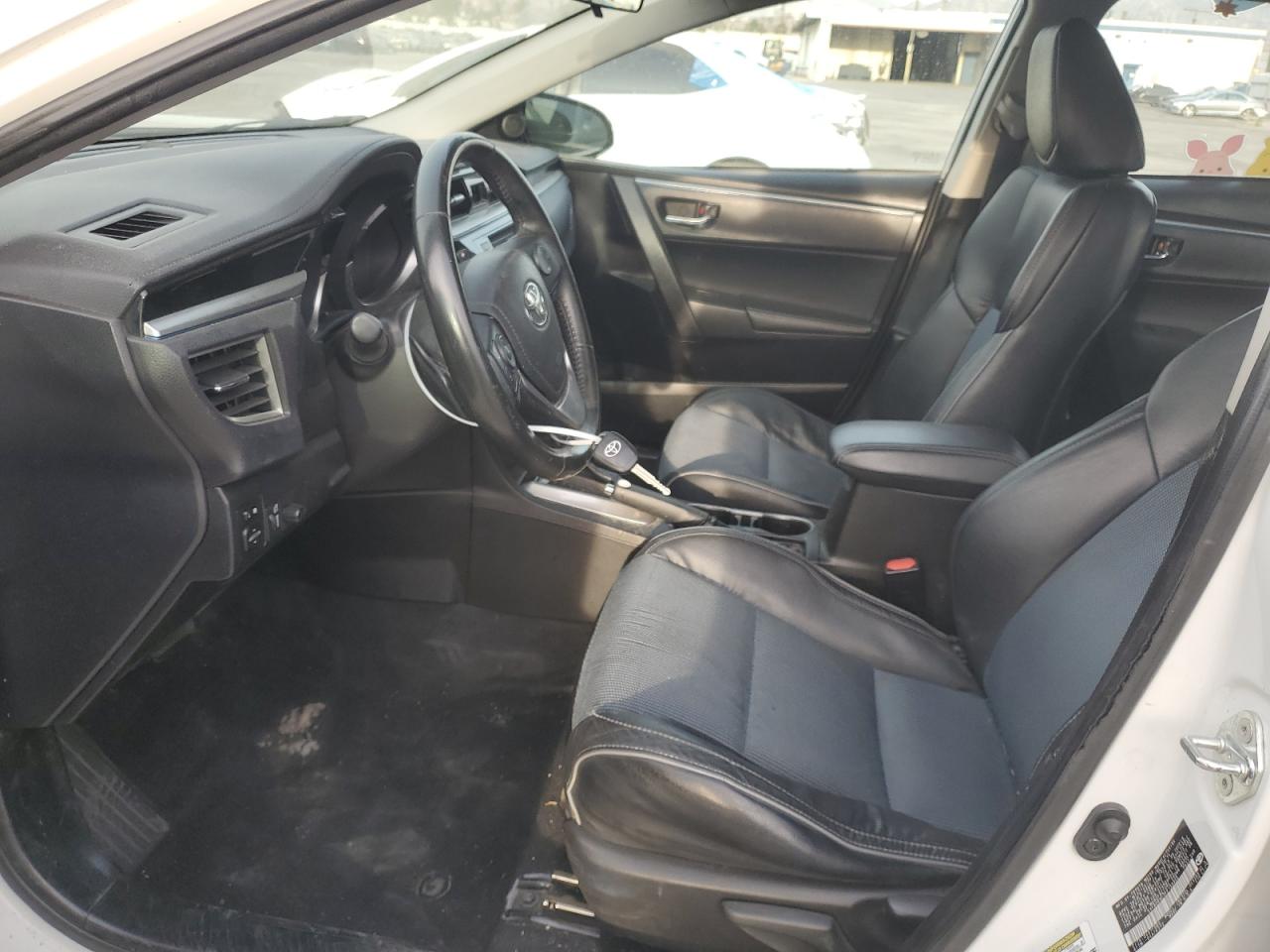 2015 Toyota Corolla L VIN: 5YFBURHE7FP199905 Lot: 84066544