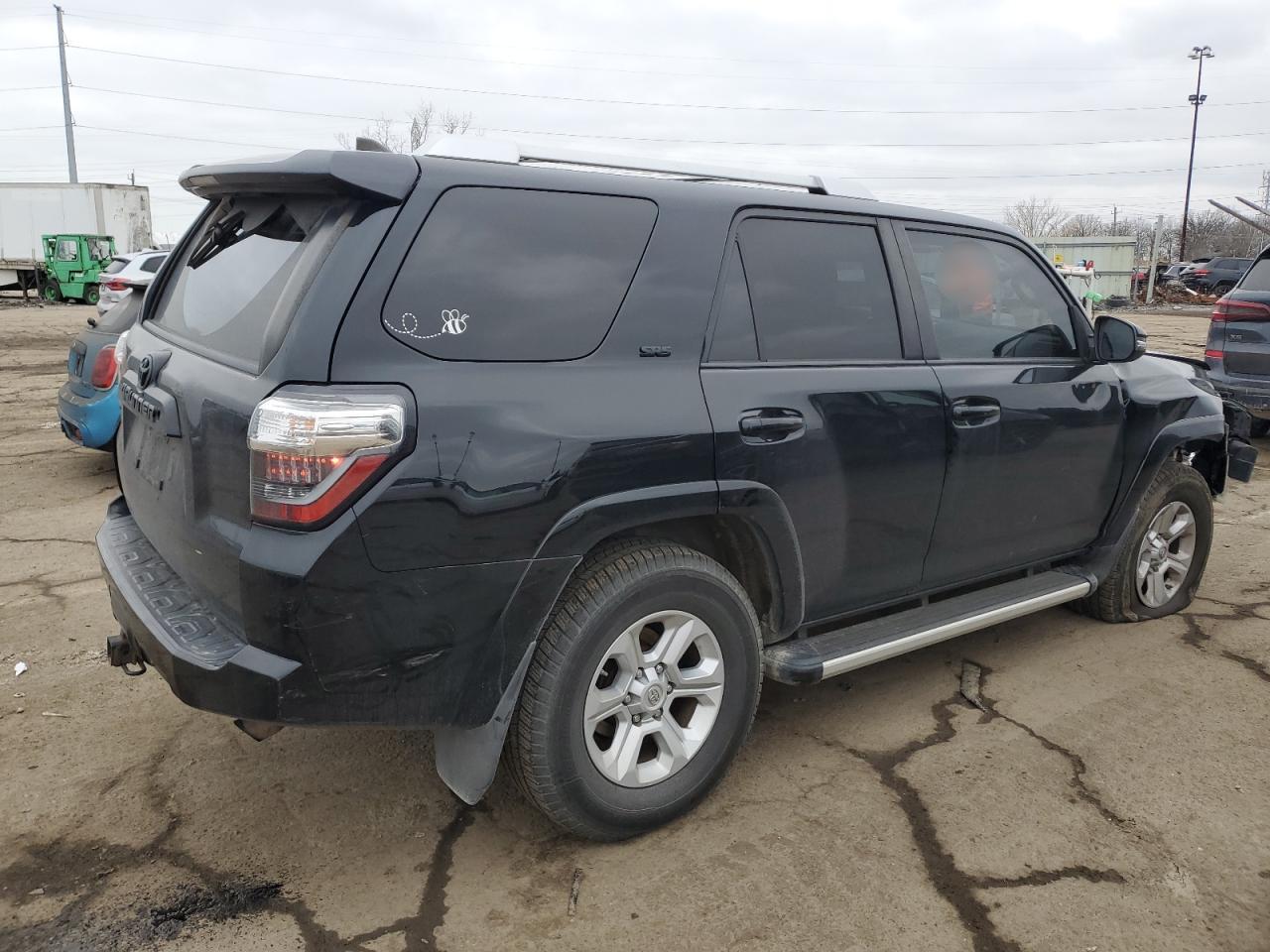 VIN JTEBU5JRXG5363454 2016 TOYOTA 4RUNNER no.3