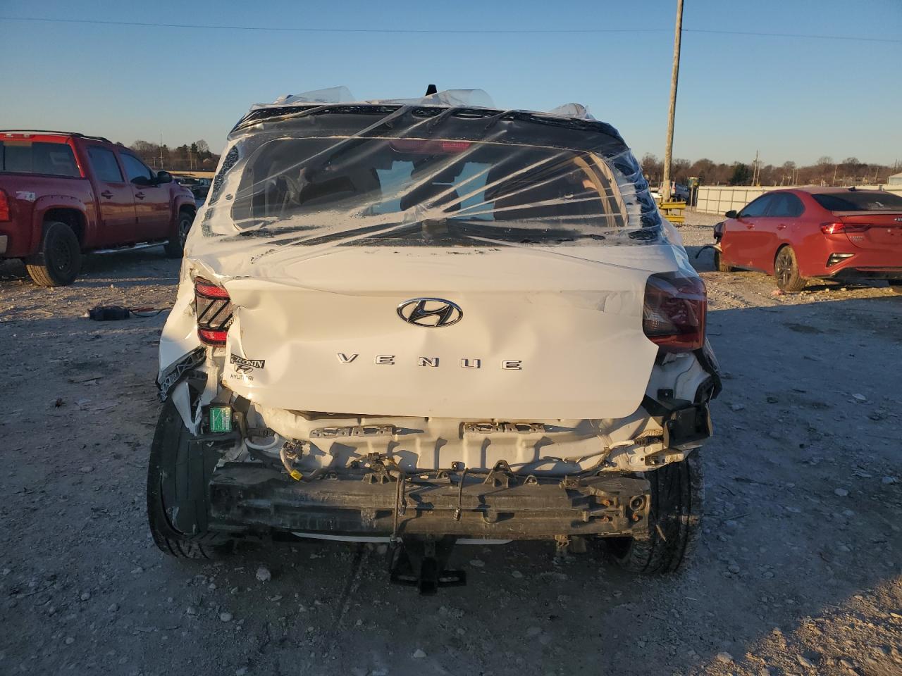 2020 Hyundai Venue Sel VIN: KMHRC8A38LU026165 Lot: 85733984
