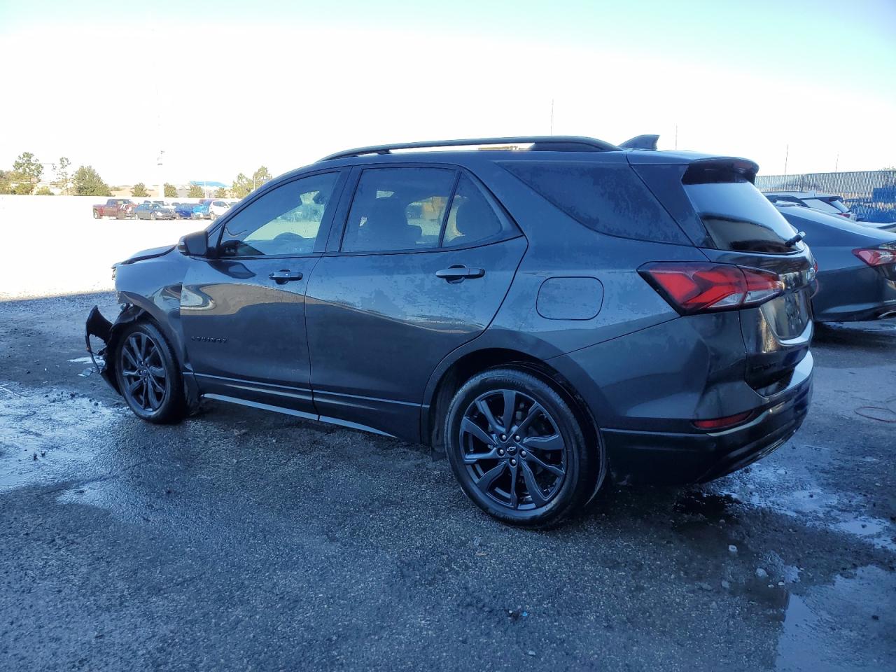 2022 Chevrolet Equinox - Image 2