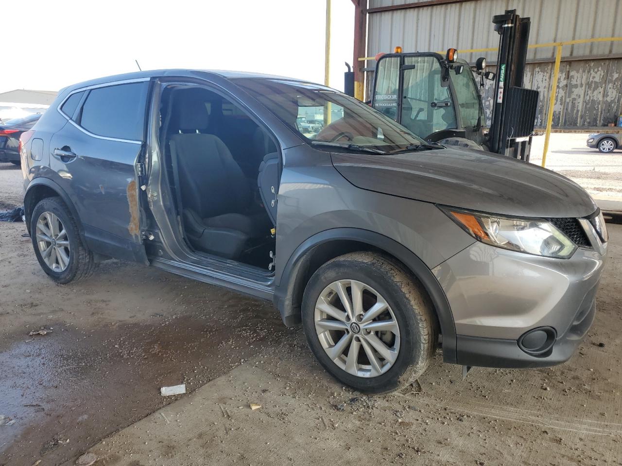 2019 Nissan Rogue - Image 4