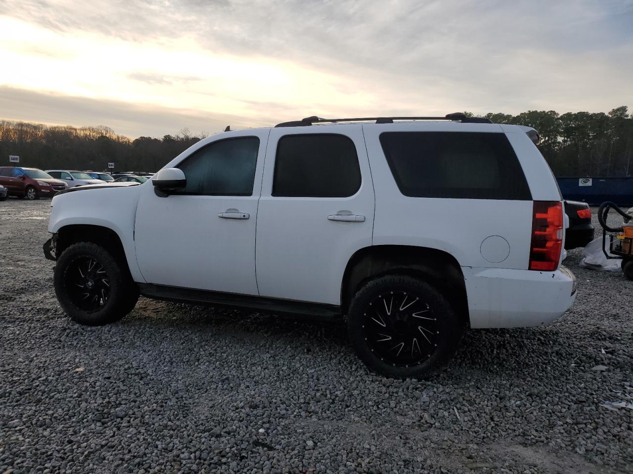 2013 Chevrolet Tahoe - Image 2