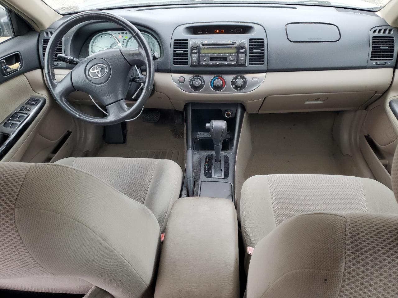 2004 Toyota Camry - Image 8