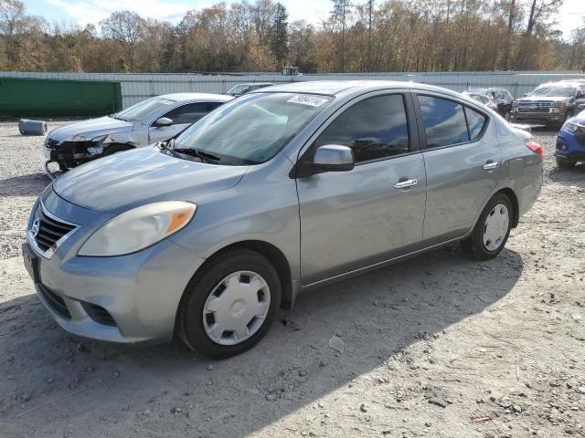 2013 Nissan Versa S