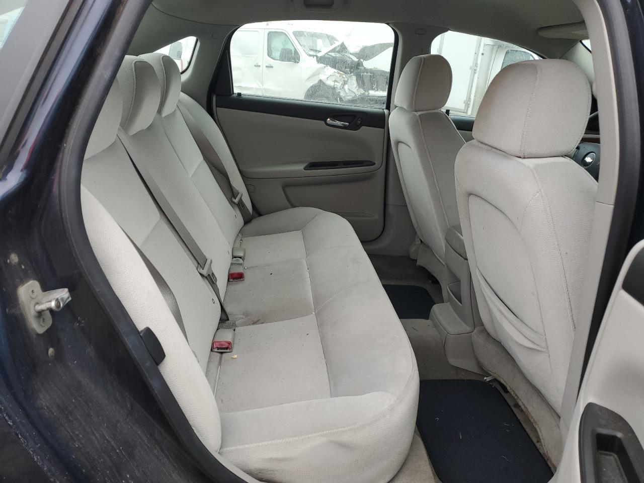 2007 Chevrolet Impala - Image 10