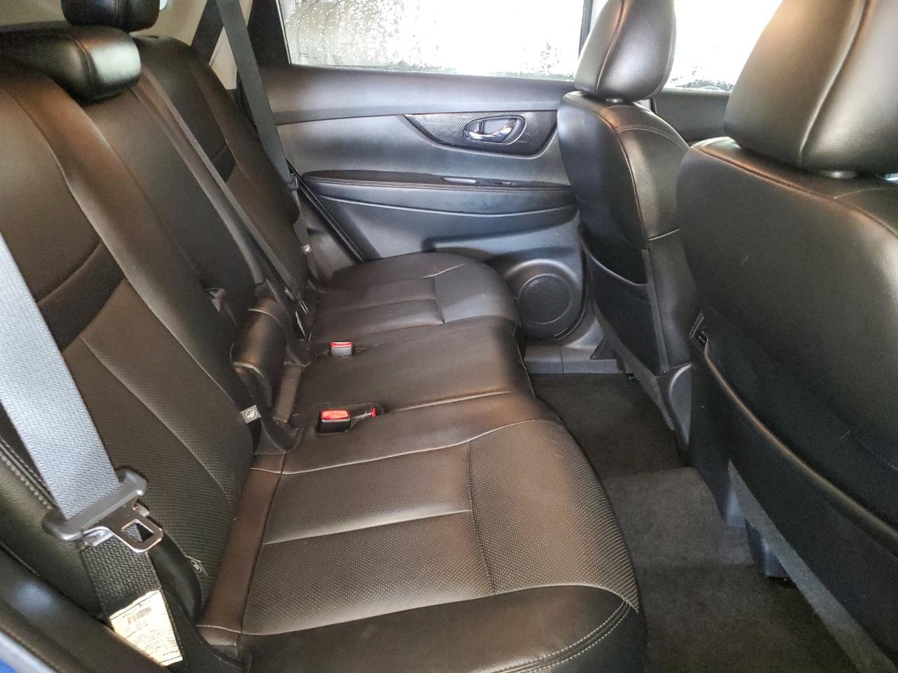 2017 Nissan Rogue - Image 11