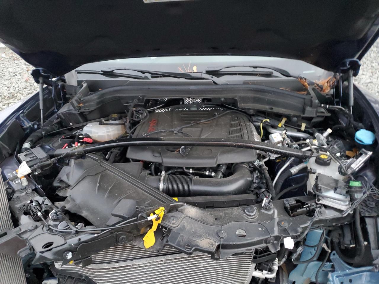 2021 Alfa Romeo Stelvio - Image 13