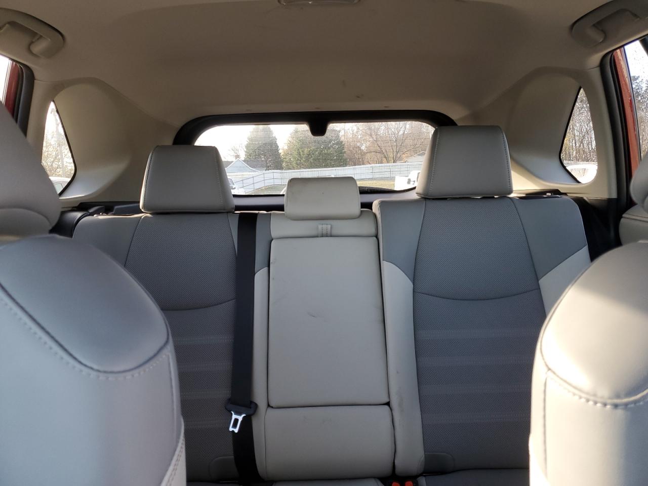 2020 Toyota RAV 4 - Image 10