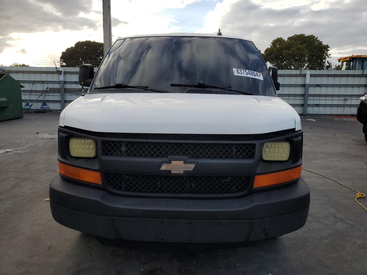 VIN 1GCWGBFF8G1136233 2016 CHEVROLET EXPRESS no.5