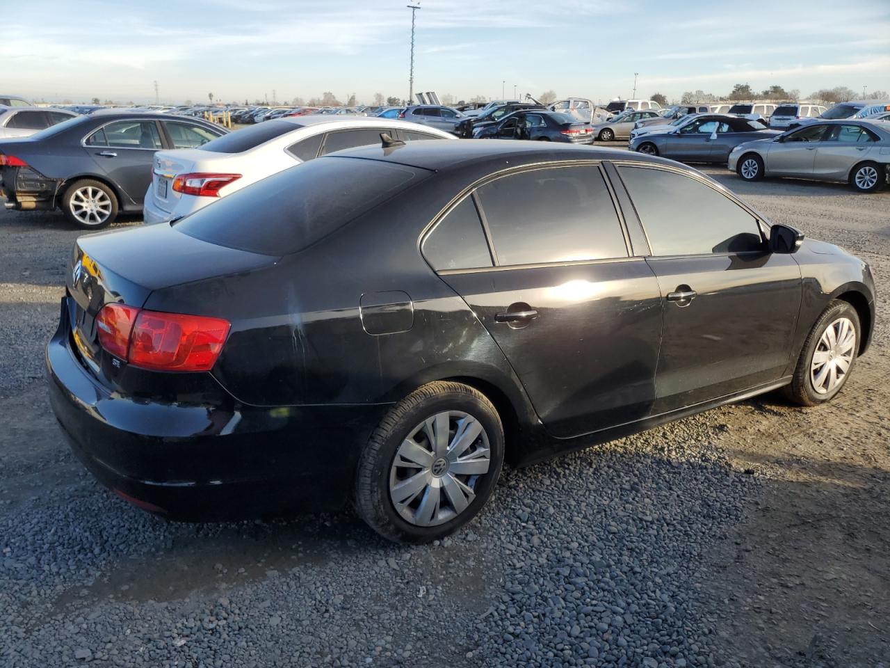 2014 Volkswagen Jetta - Image 3