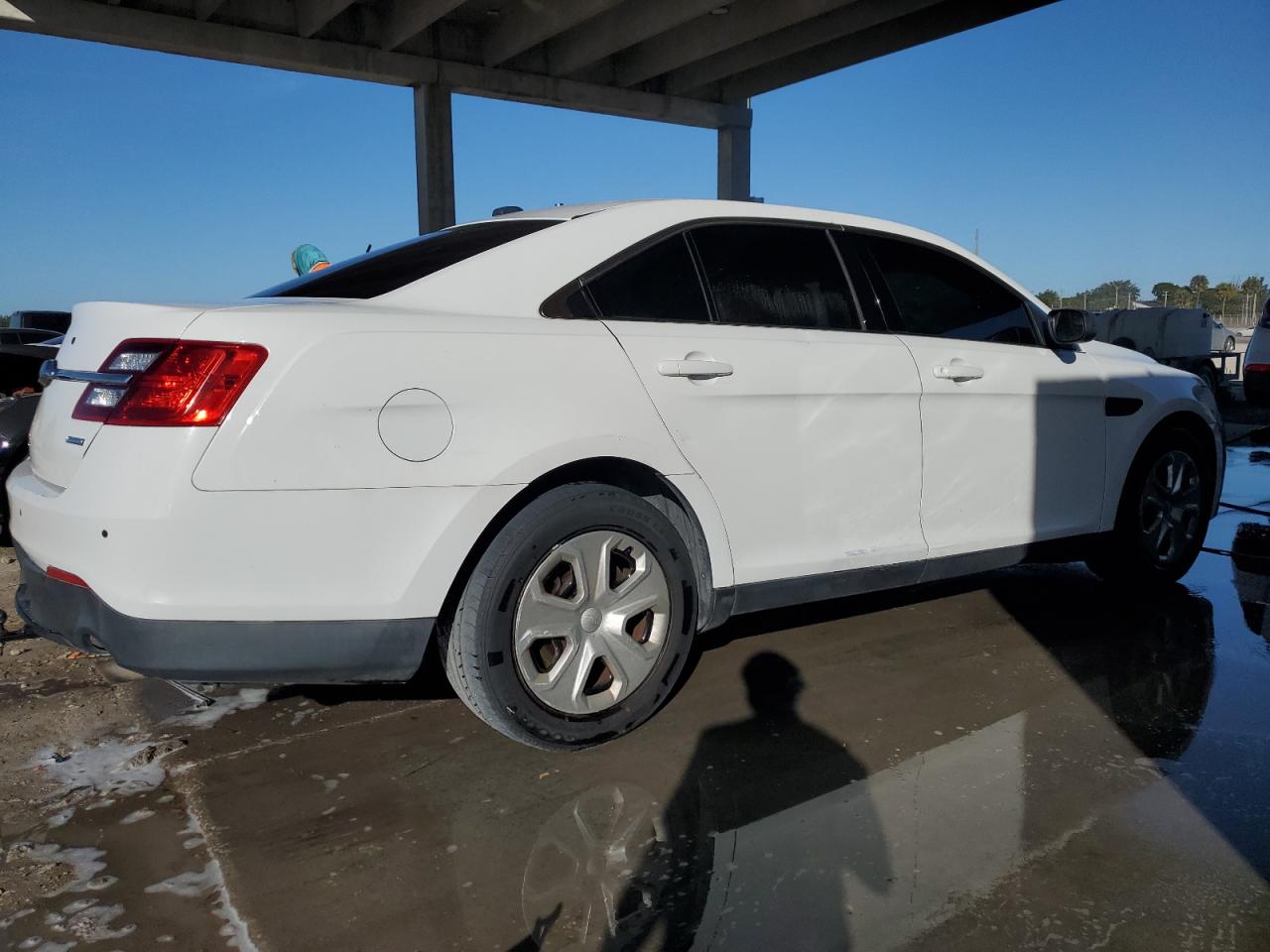 2015 Ford Taurus - Image 3