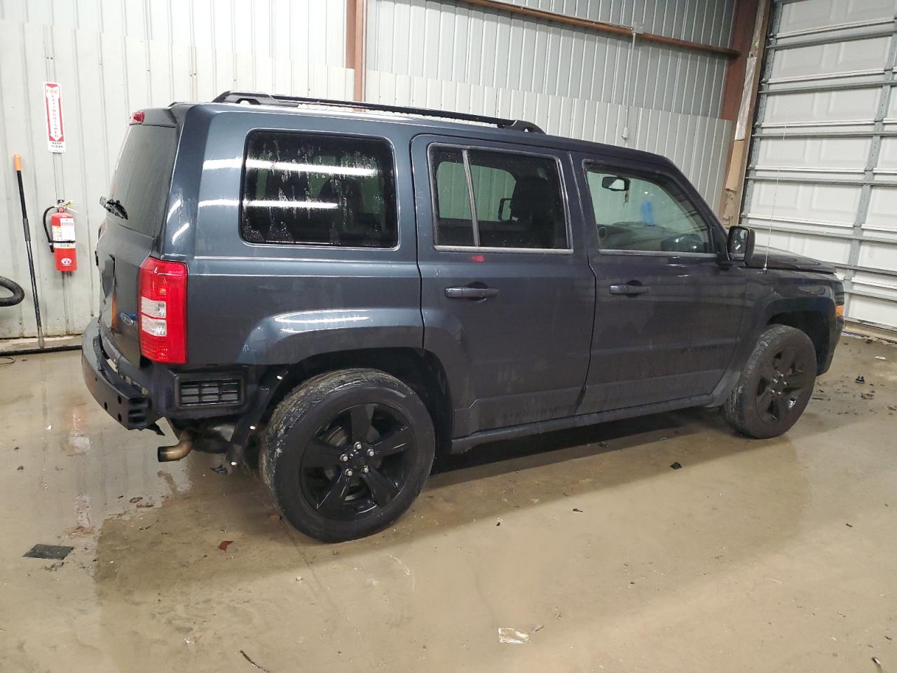 VIN 1C4NJPBA0ED674537 2014 JEEP PATRIOT no.3