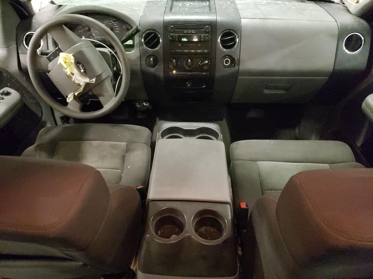 2005 Ford F-150 - Image 8