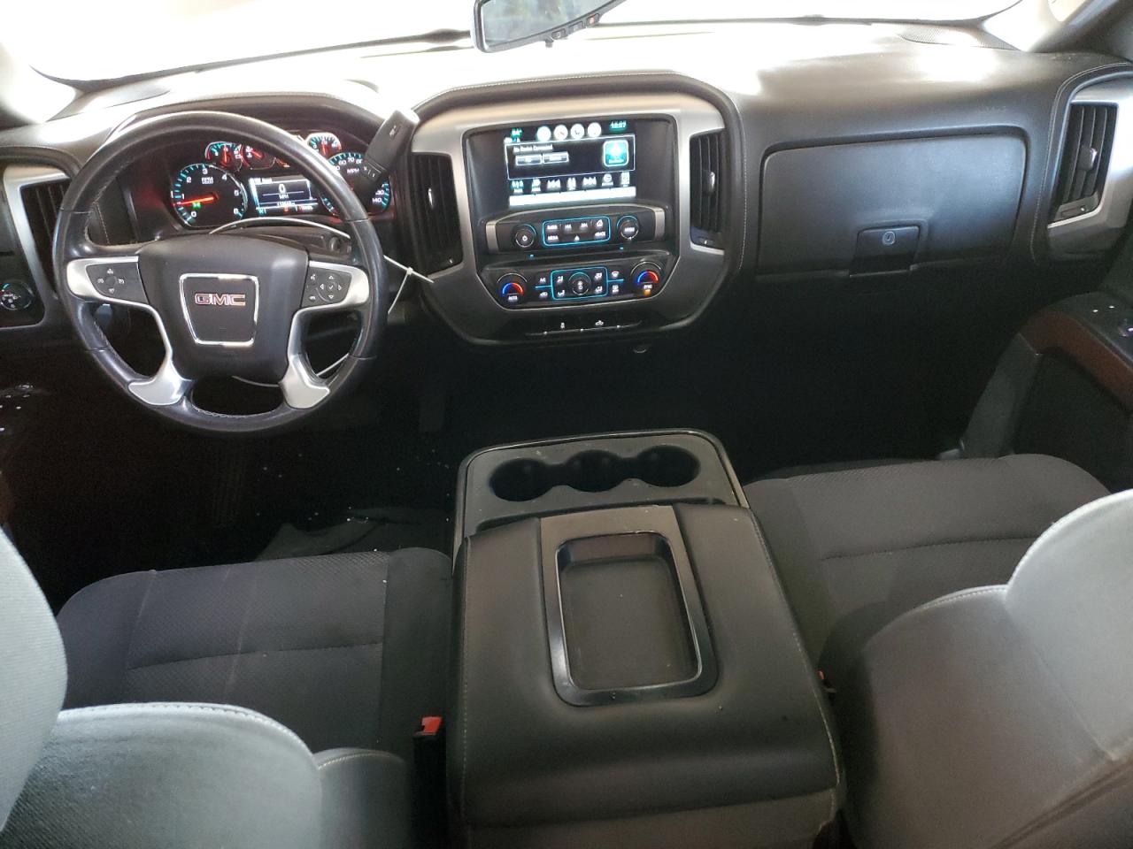 2018 GMC Sierra - Image 8