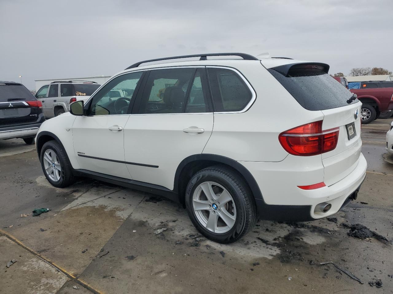 VIN 5UXZW0C52D0B91585 2013 BMW X5 no.2