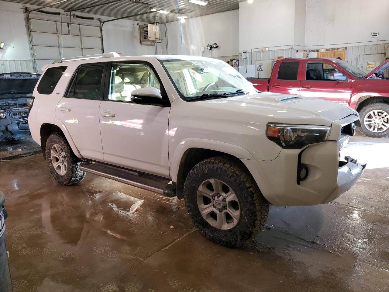 VIN JTEBU5JR9H5428263 2017 TOYOTA 4RUNNER no.4