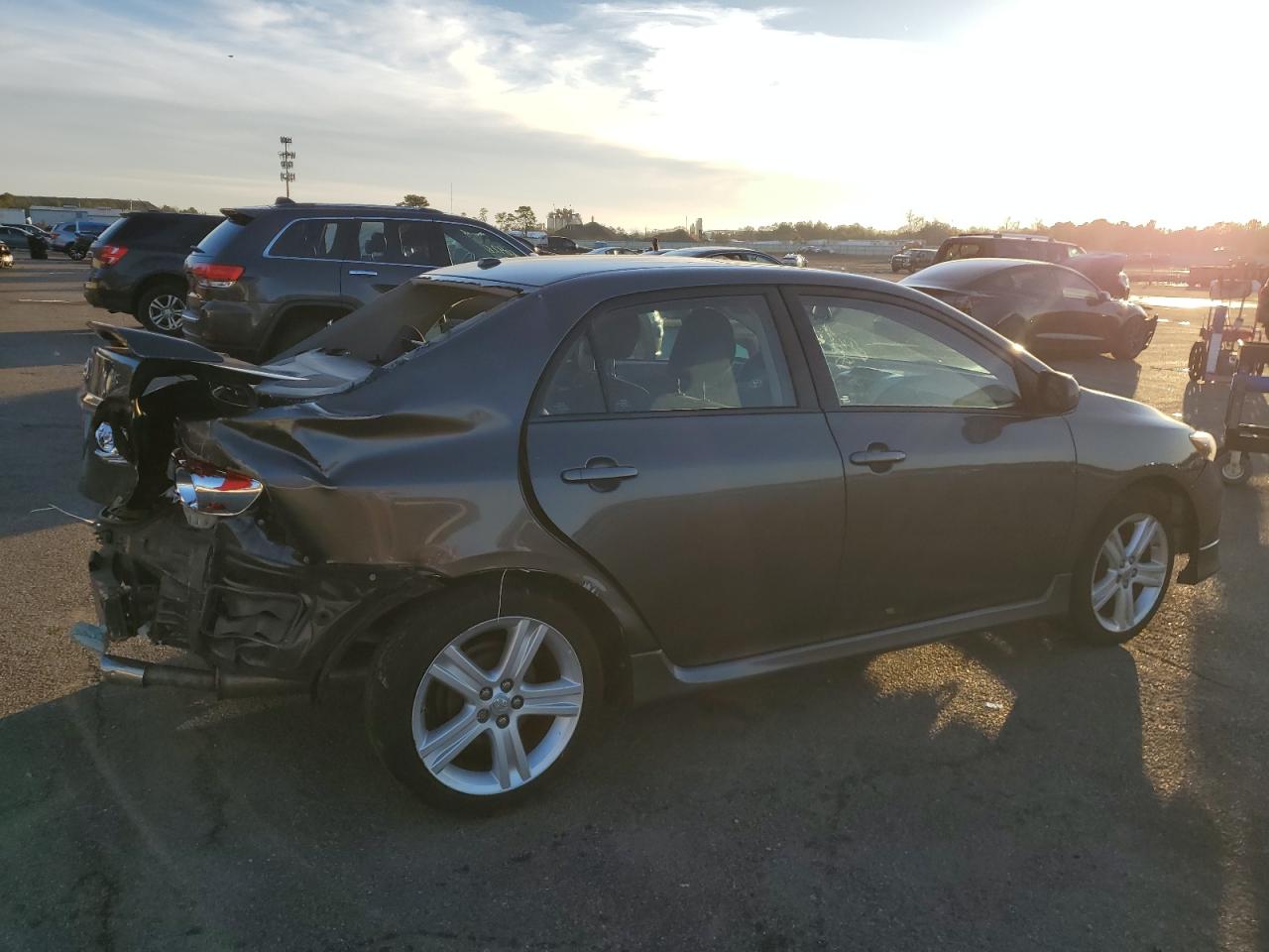 VIN 2T1BU4EE9DC045054 2013 TOYOTA COROLLA no.3