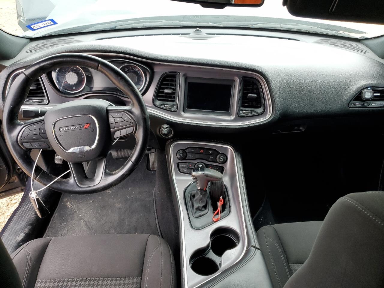 2019 Dodge Challenger - Image 8