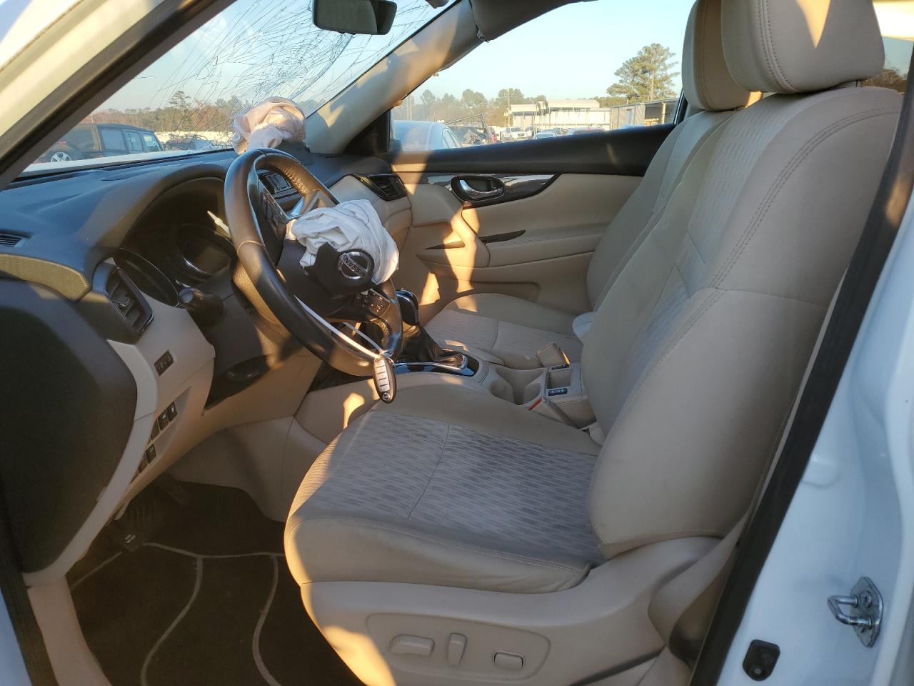 2018 Nissan Rogue - Image 7