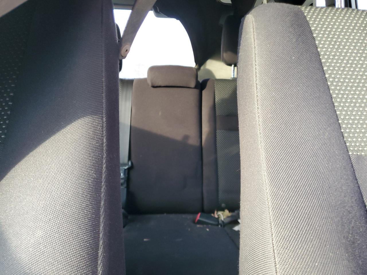 2005 Scion xB - Image 10
