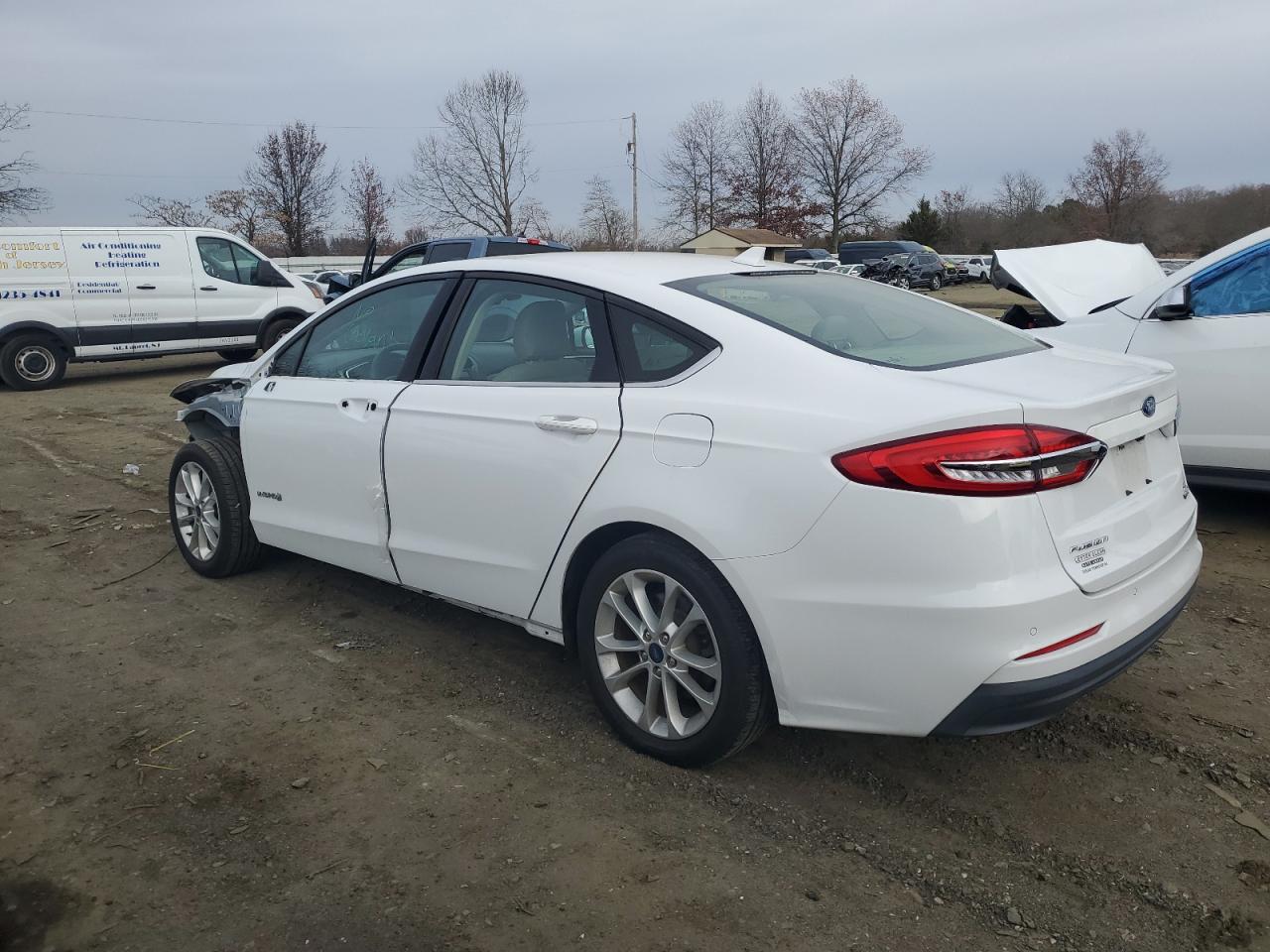 2019 Ford Fusion - Image 2