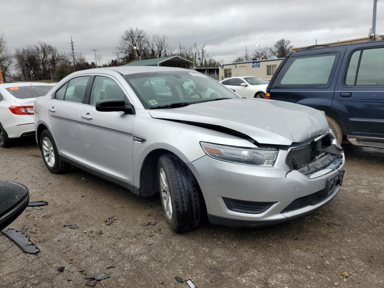 VIN 1FAHP2D87EG143574 2014 FORD TAURUS no.4