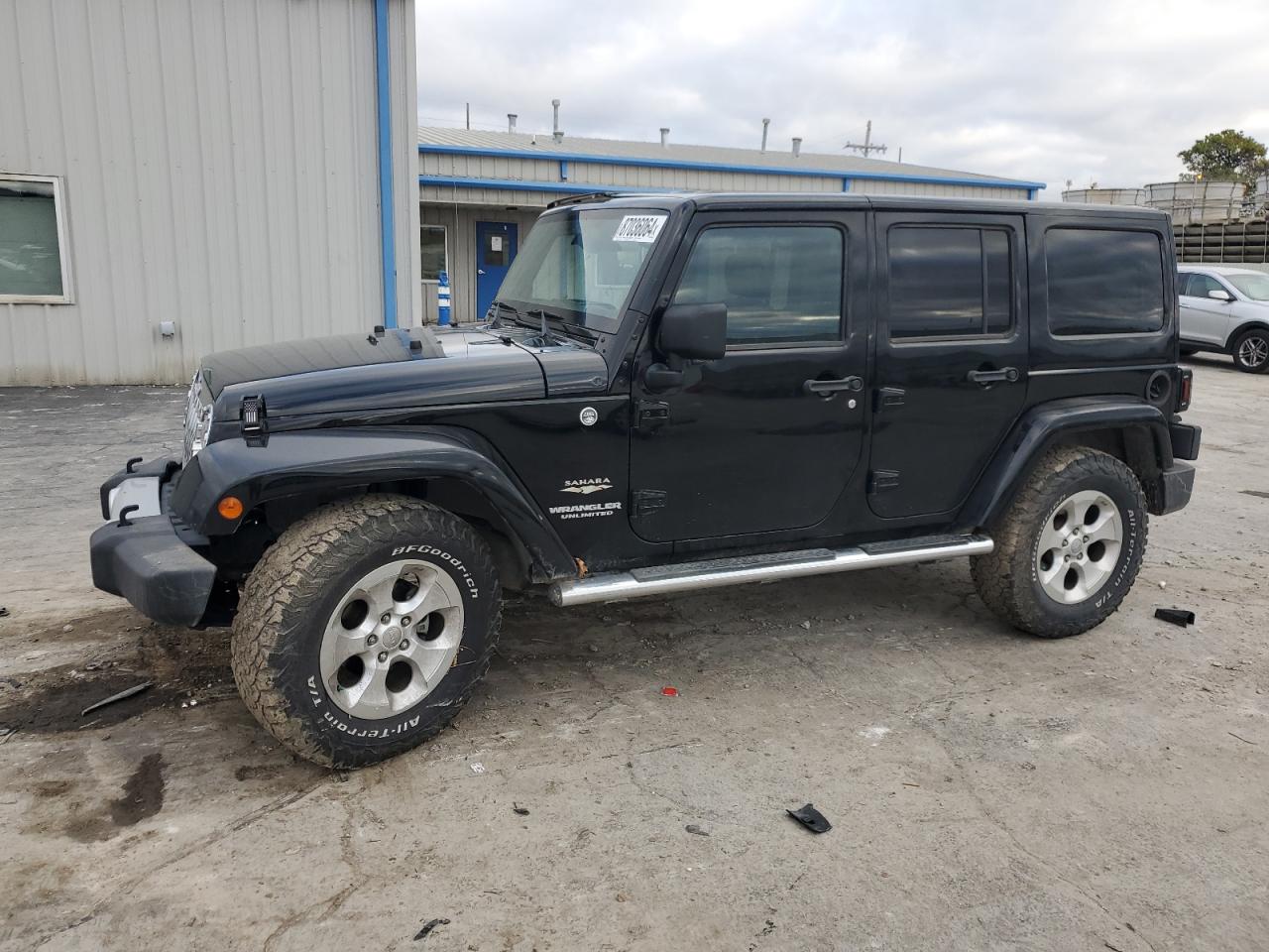 2013 Jeep Wrangler Unlimited Sahara للبيع في Tulsa، OK - Front End