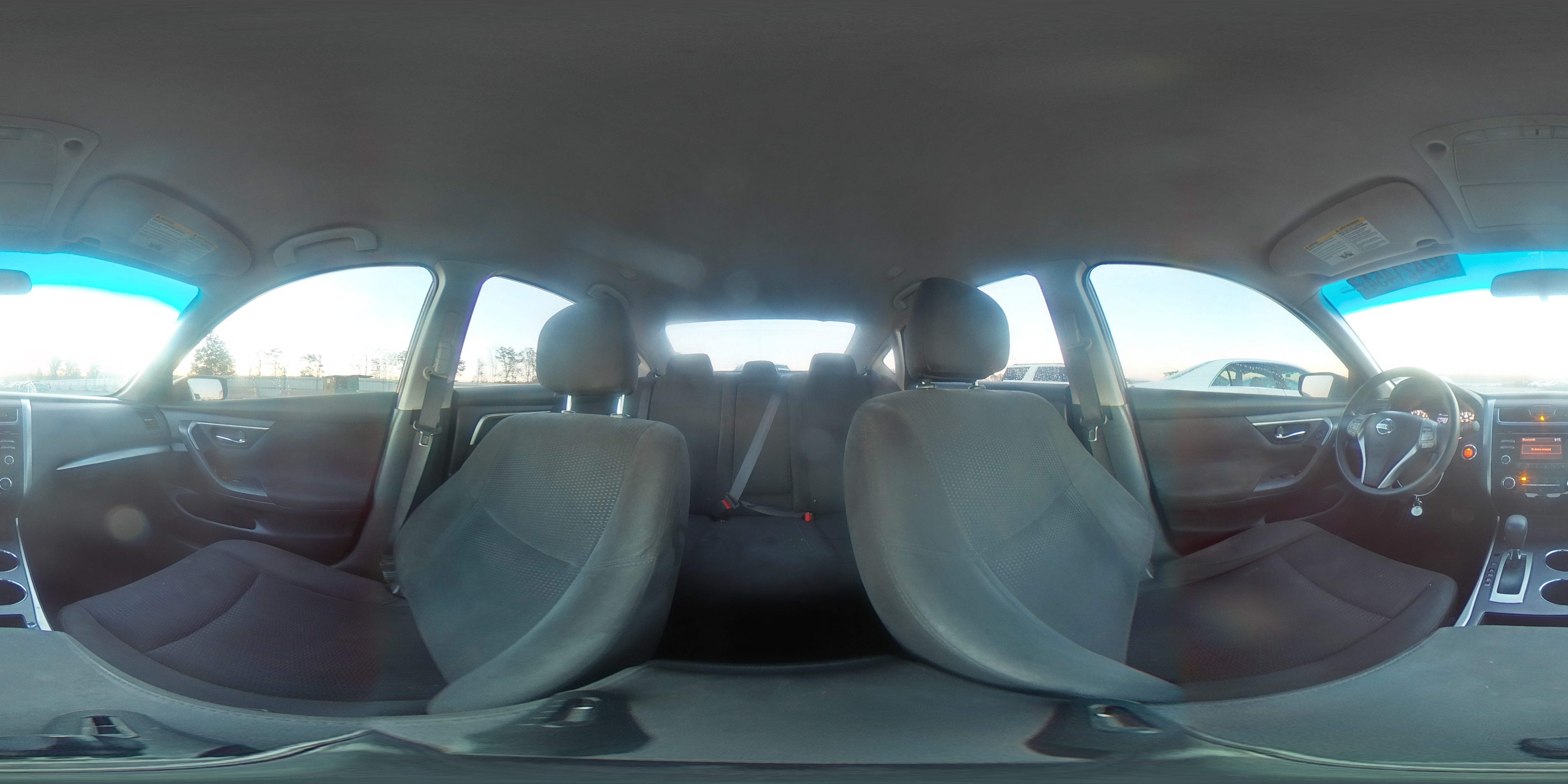 2015 Nissan Altima - Image 14