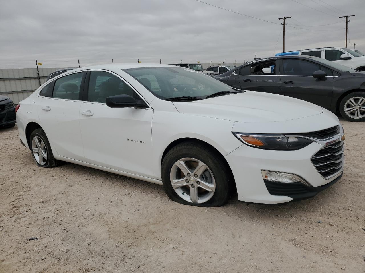 2019 Chevrolet Malibu - Image 4
