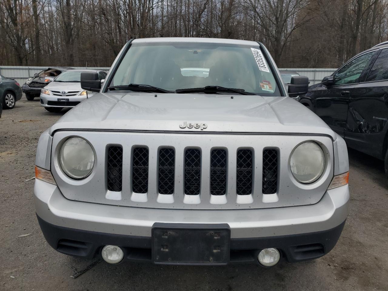 2011 Jeep Liberty (Patriot) - Image 5
