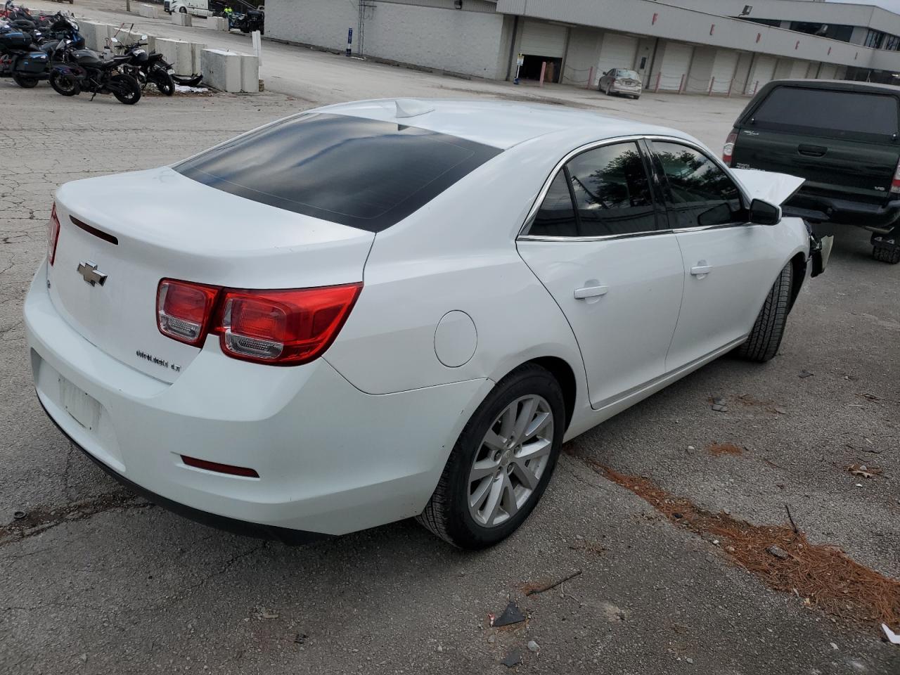 2015 Chevrolet Malibu - Image 3