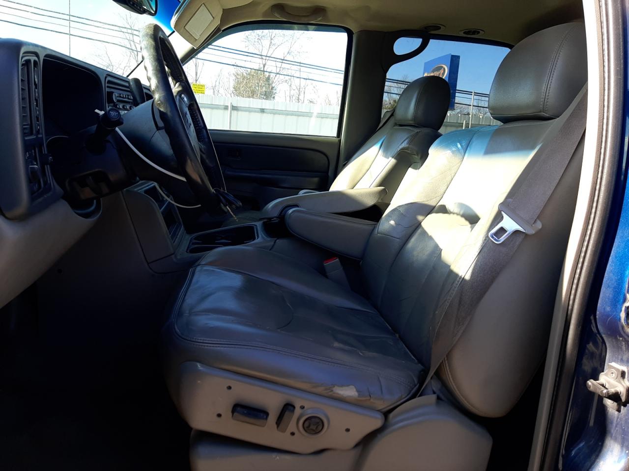2003 Chevrolet Tahoe - Image 7