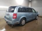 2009 Chrysler Town & Country Touring იყიდება Elgin-ში, IL - Front End