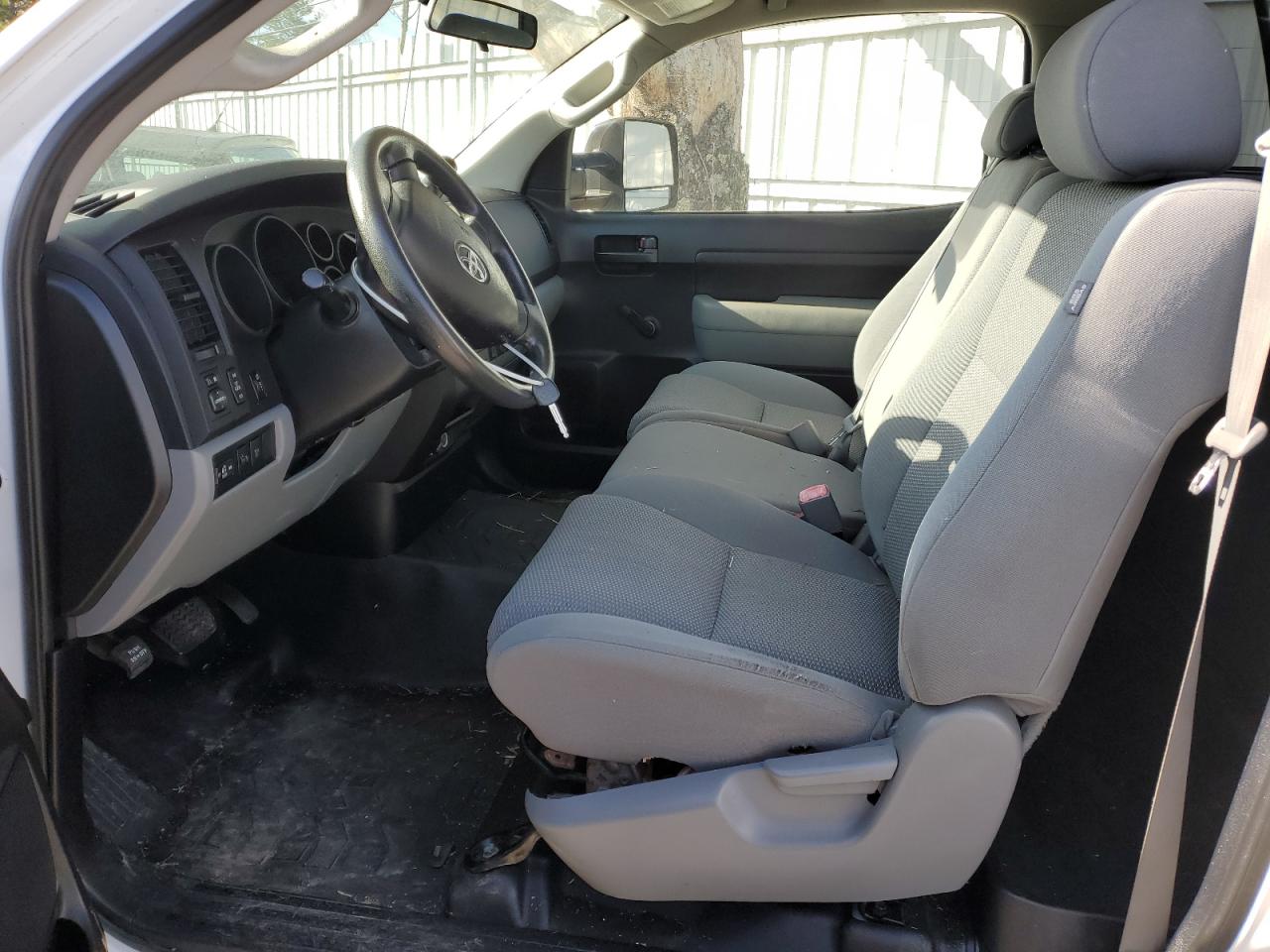 2010 Toyota Tundra - Image 7