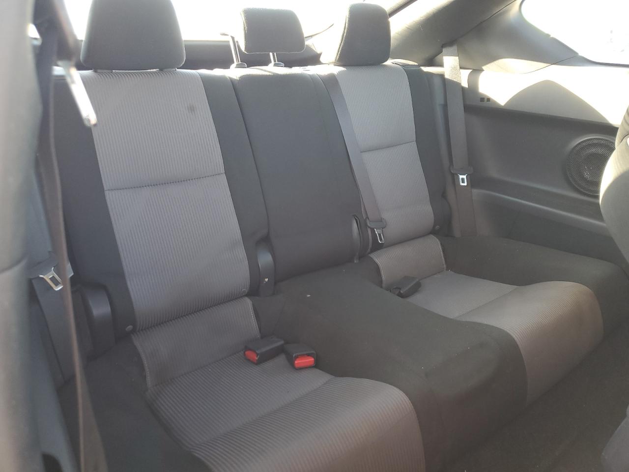 2015 Scion tC - Image 10