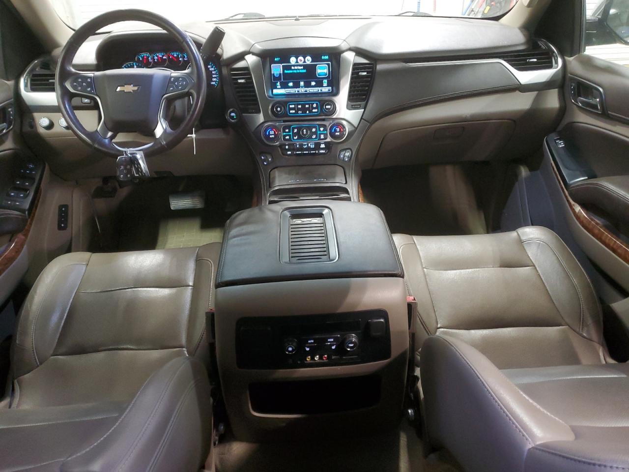 2015 Chevrolet Suburban - Image 8