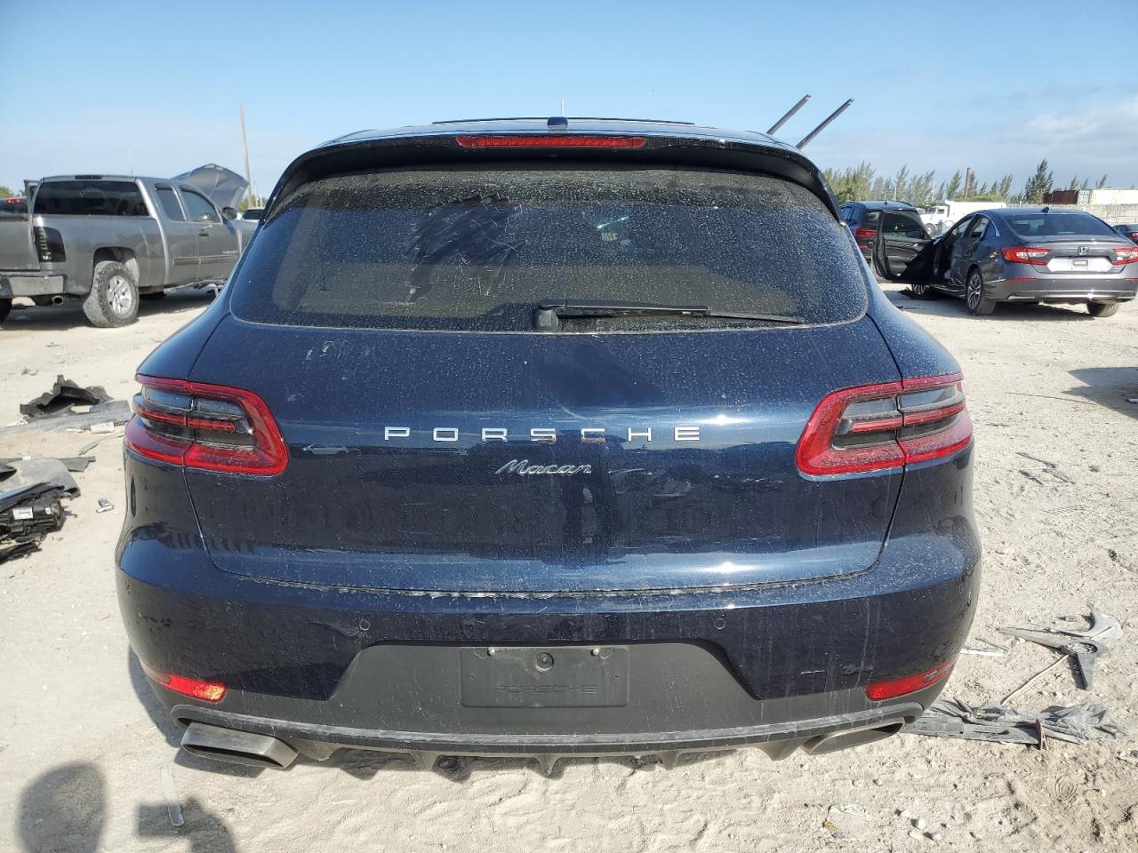 VIN WP1AA2A5XHLB81608 2017 PORSCHE MACAN no.6