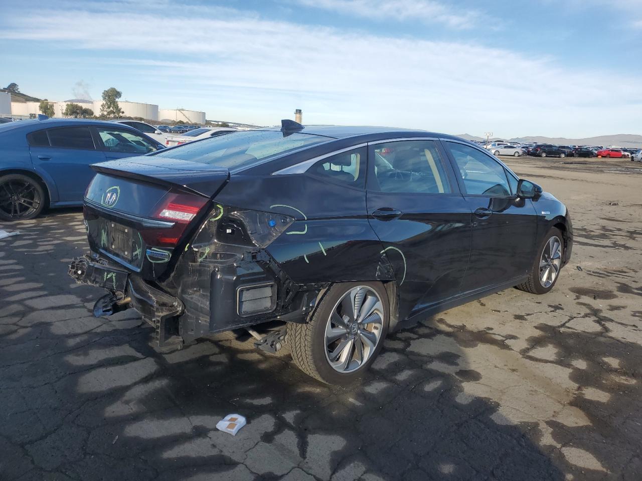 VIN JHMZC5F1XJC022159 2018 HONDA CLARITY no.3