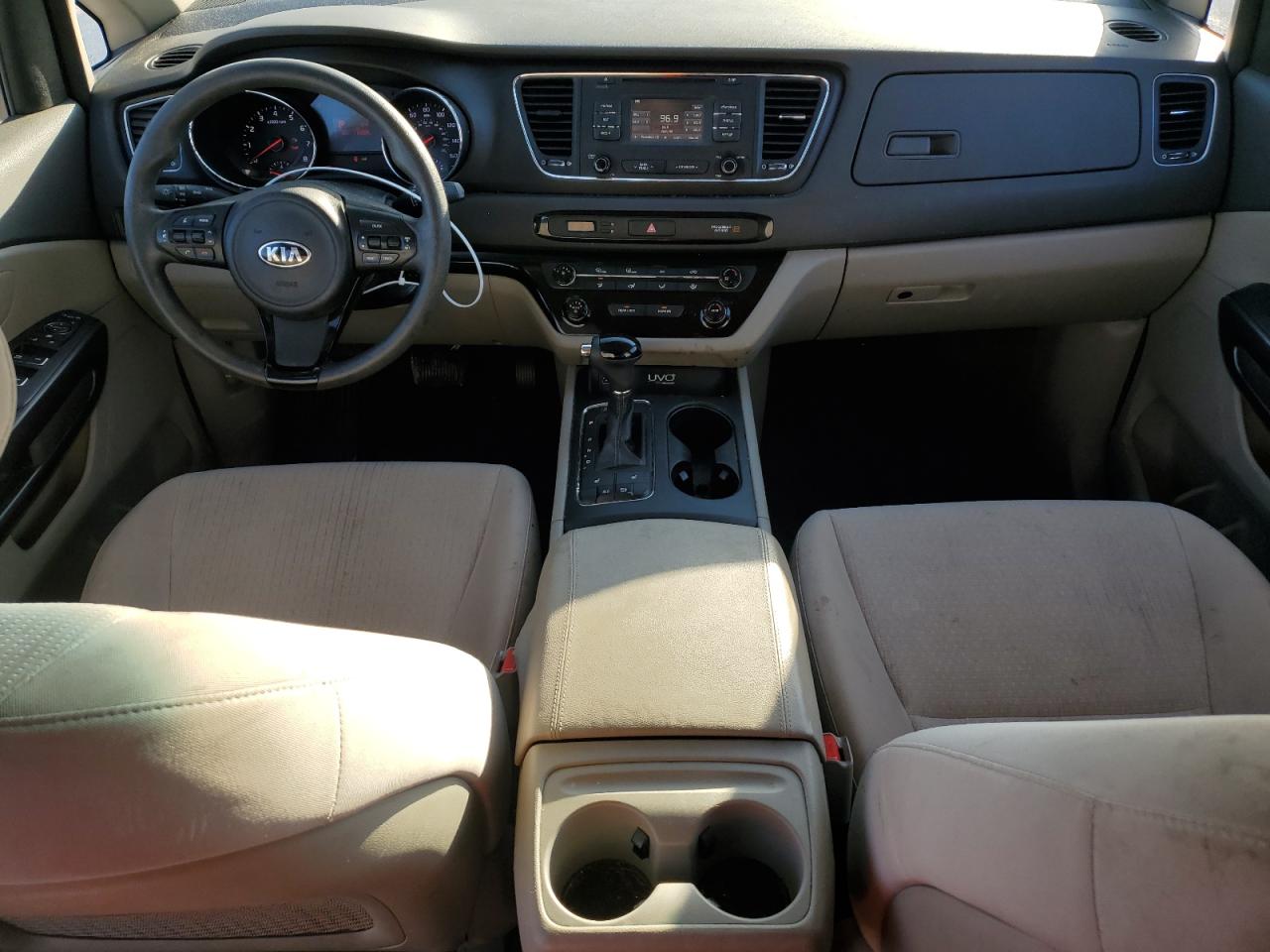 2016 Kia Sedona - Image 8