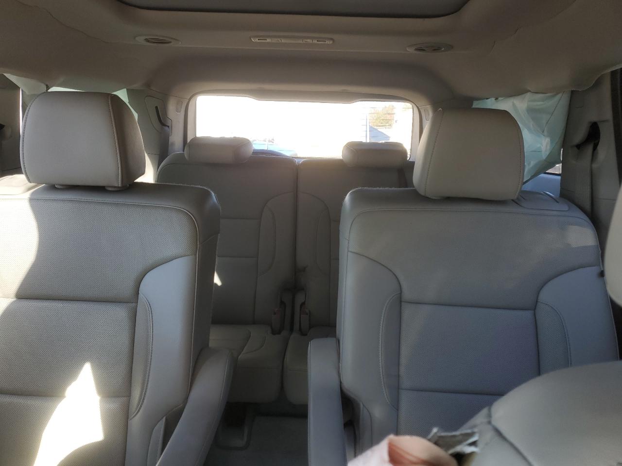 2020 GMC Acadia - Image 10