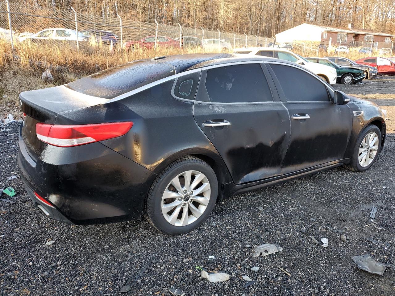 VIN 5XXGT4L33GG083175 2016 KIA OPTIMA no.3