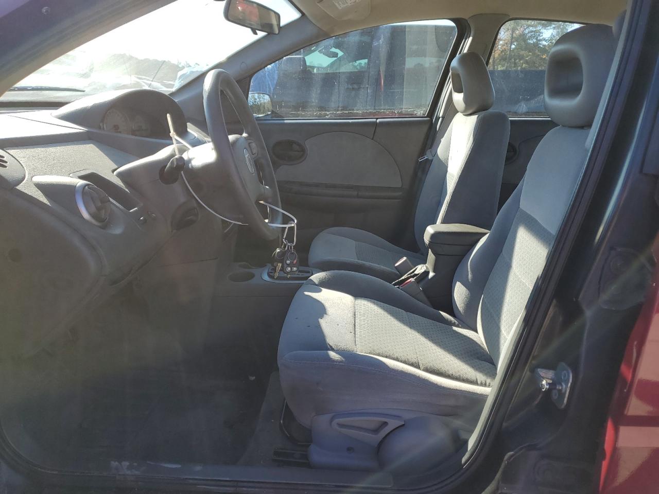 2005 Saturn ION - Image 7