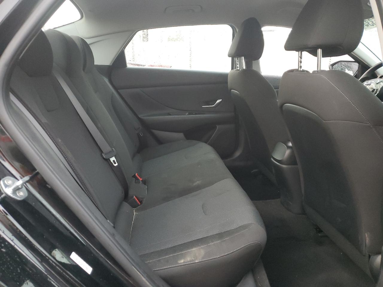 2021 Hyundai Elantra - Image 10