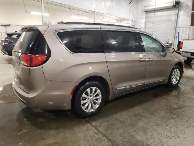  CHRYSLER PACIFICA 2017 tan