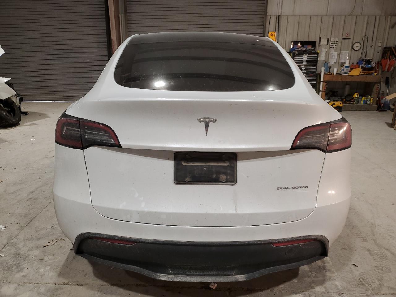 2023 Tesla Model Y VIN: 7SAYGDEEXPA097732 Lot: 83696114