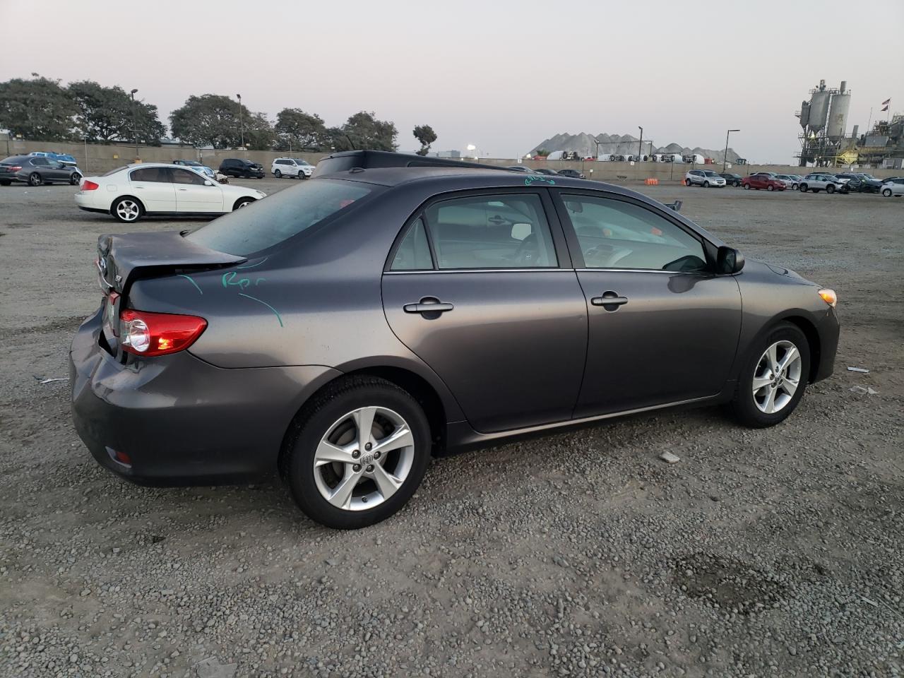 VIN 5YFBU4EEXDP145115 2013 TOYOTA COROLLA no.3