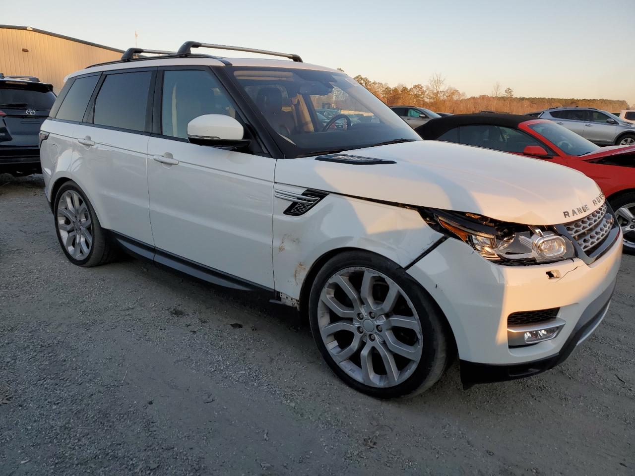 2016 Land Rover Range Rover - Image 4